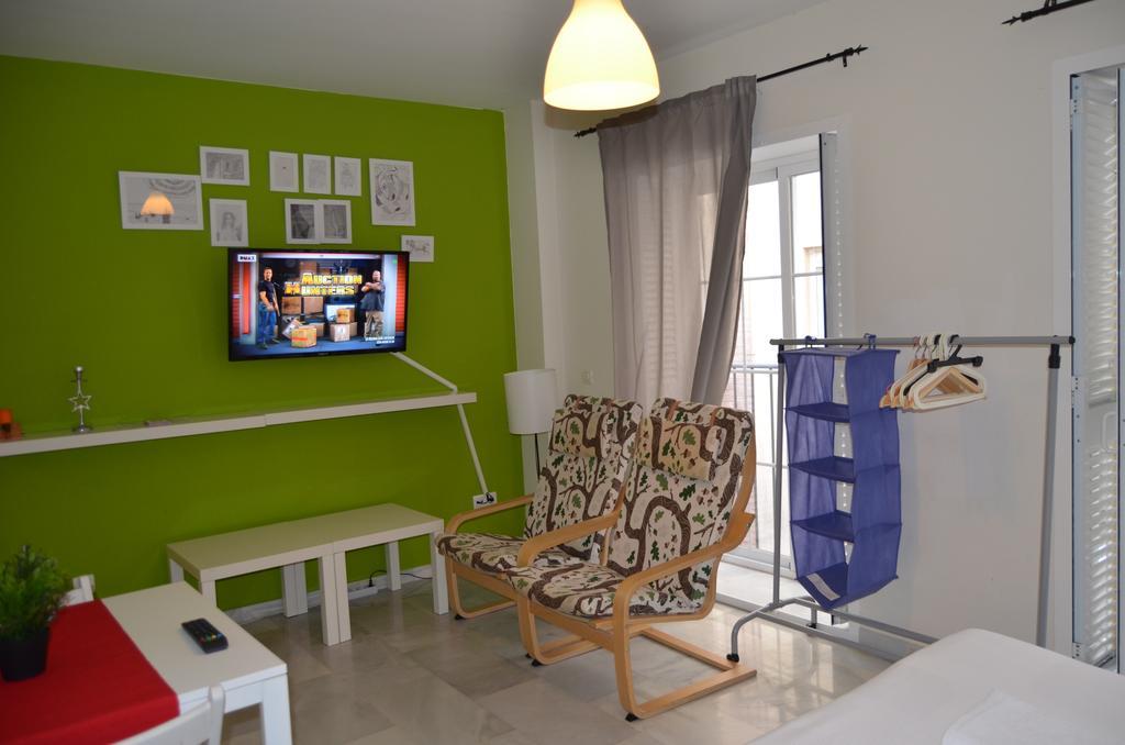 Apartamentos Canasteros Малага Стая снимка