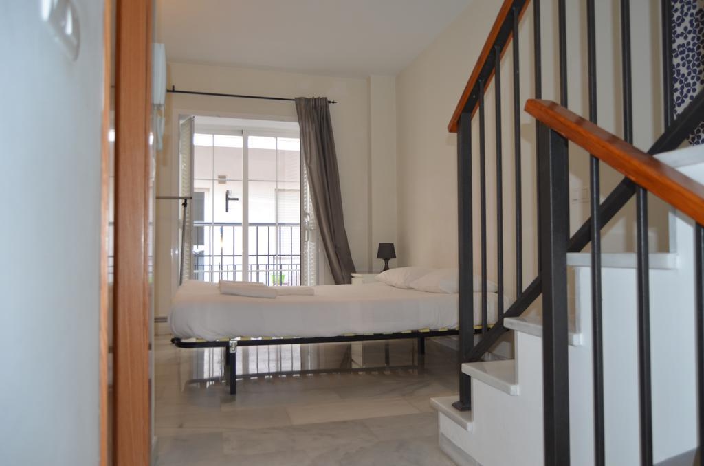 Apartamentos Canasteros Малага Екстериор снимка