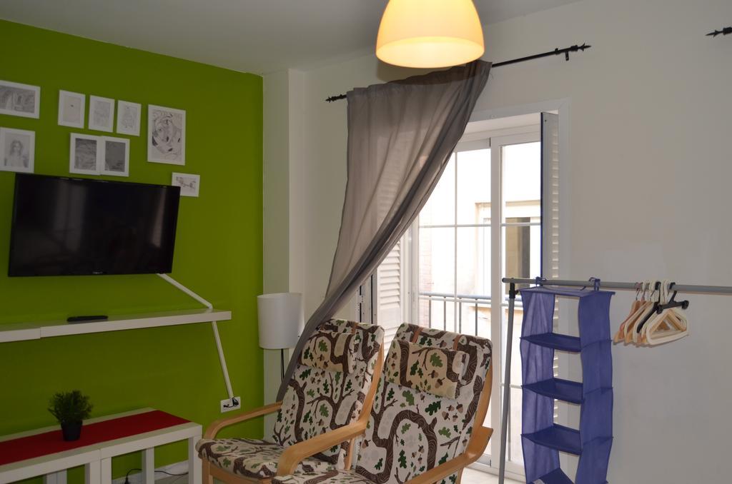 Apartamentos Canasteros Малага Стая снимка